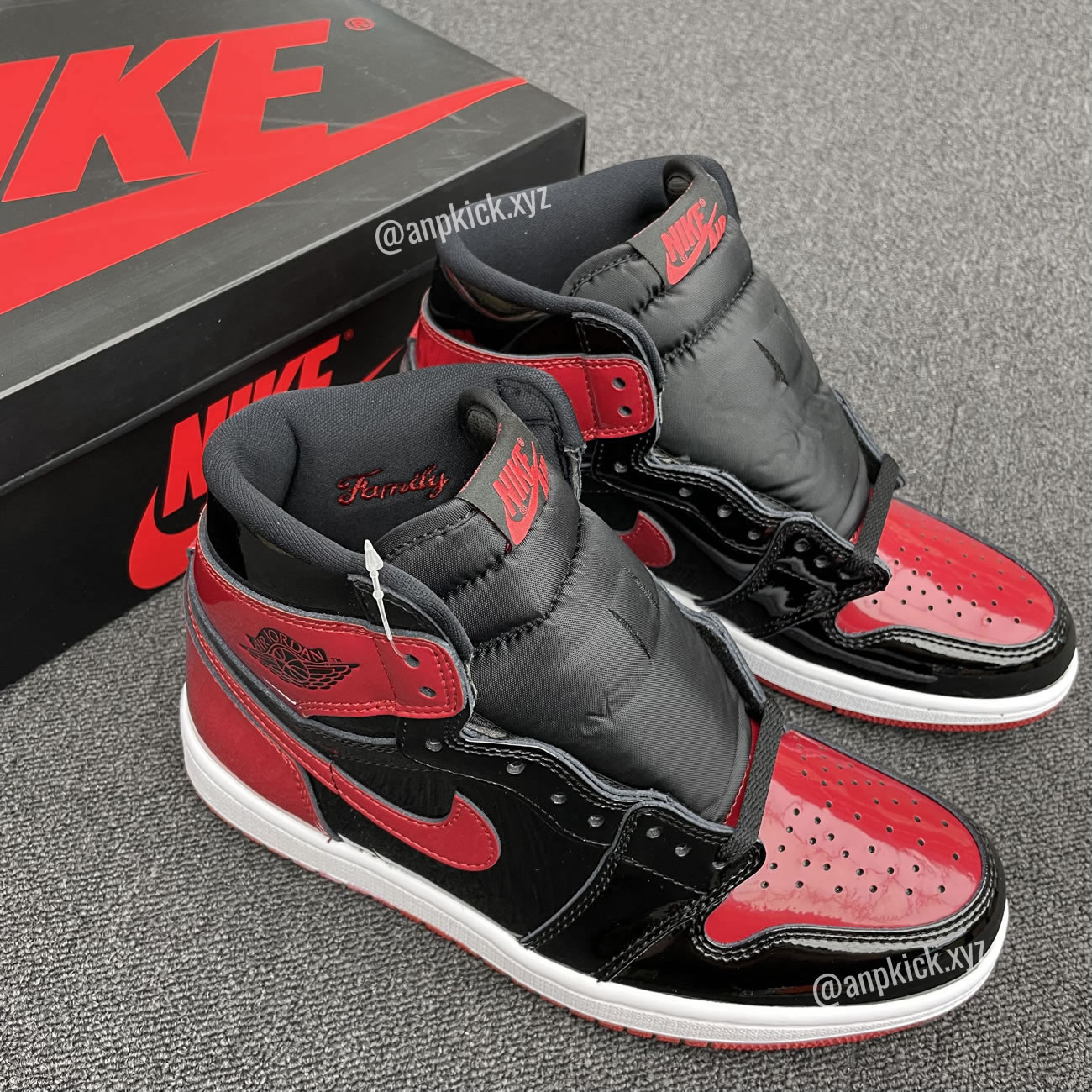 Air Jordan 1 High Og Bred Patent 555088 063 (5) - www.newkick.vip