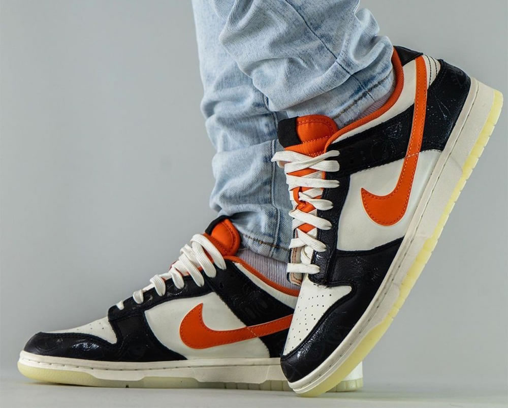 Nike Dunk Low Halloween Sail Starfish Black Dd3357 100 On Feet (2) - www.newkick.vip Nike Dunk Low Halloween Sail Starfish Black Dd3357 100 On Feet (2) - www.newkick.vip