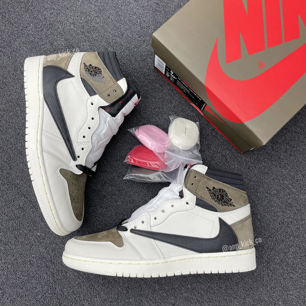 Travis Scott Air Jordan 1 High Og Sp White Brown Black Fragment Anpkick Custom Making (1) - www.newkick.vip Travis Scott Air Jordan 1 High Og Sp White Brown Black Fragment Anpkick Custom Making (1) - www.newkick.vip