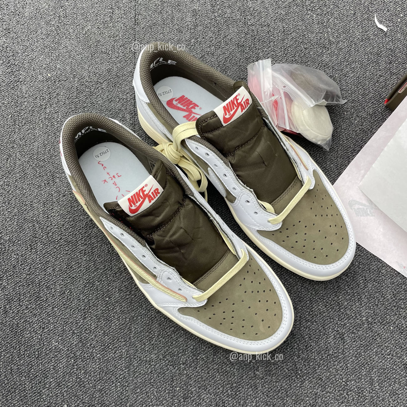 Travis Scott Air Jordan 1 Low White Brown Anpkick Custom Making (6) - www.newkick.vip