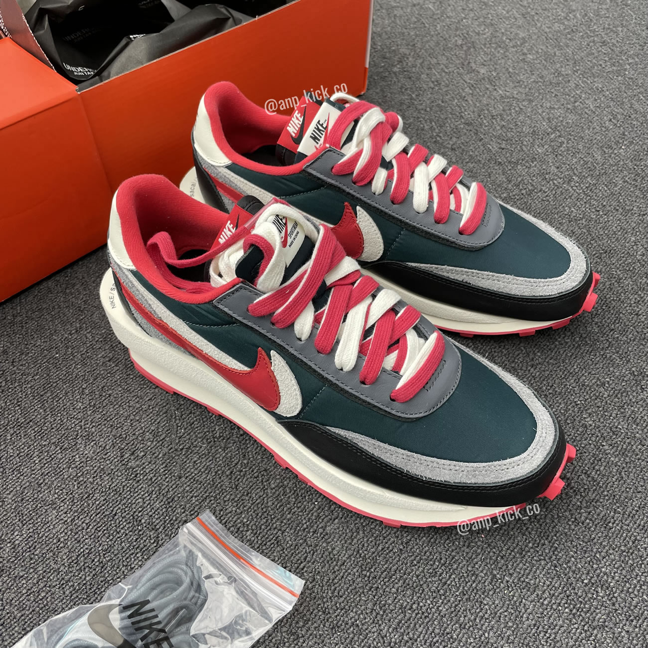 Sacai Undercover Nike Ldwaffle Midnight Spruce University Red Anpkick Dj4877 300 (4) - www.newkick.vip Sacai Undercover Nike Ldwaffle Midnight Spruce University Red Anpkick Dj4877 300 (4) - www.newkick.vip