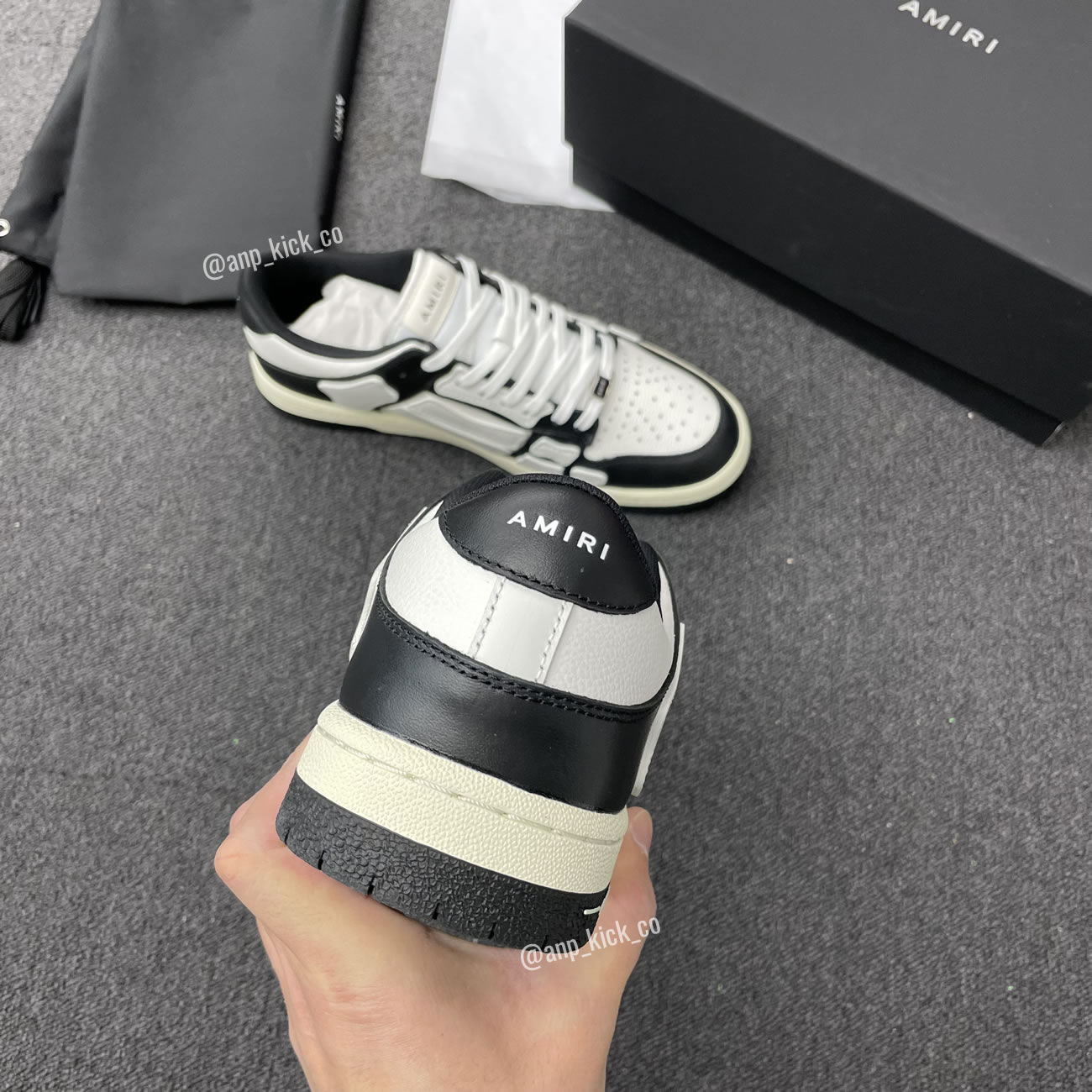 A M I R I Skel Top Low Leather Sneakers Black White Anpkick Mfs003 000 (2) - www.newkick.vip A M I R I Skel Top Low Leather Sneakers Black White Anpkick Mfs003 000 (2) - www.newkick.vip