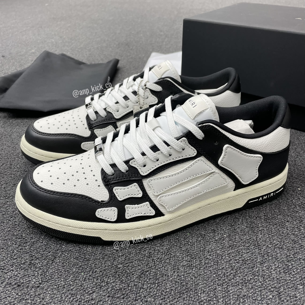 A M I R I Skel Top Low Leather Sneakers Black White Anpkick Mfs003 000 (8) - www.newkick.vip A M I R I Skel Top Low Leather Sneakers Black White Anpkick Mfs003 000 (8) - www.newkick.vip