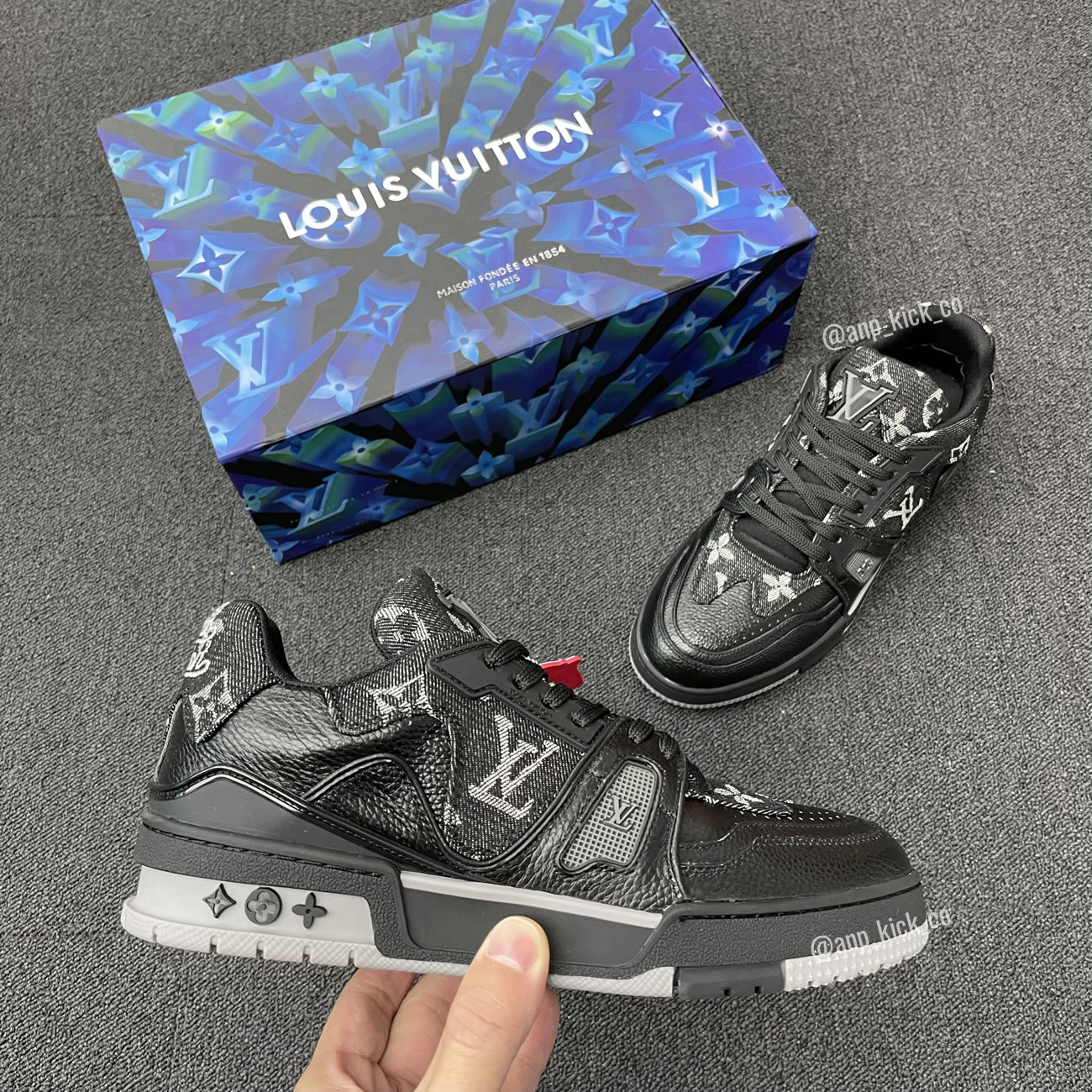 New L V Trainer Sneaker Shoes Noir (2) - www.newkick.vip