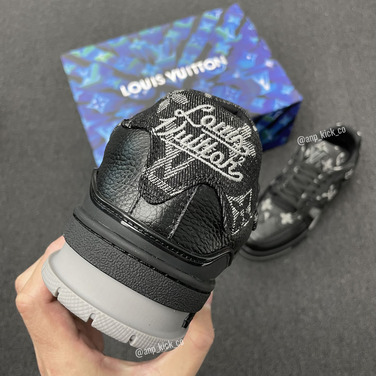 New L V Trainer Sneaker Shoes Noir (4) - www.newkick.vip