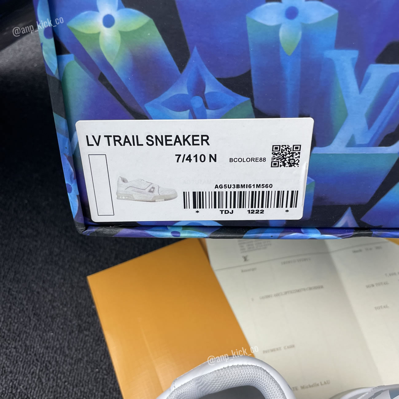 New L V Trainer Sneaker Shoes White Signature (10) - www.newkick.vip