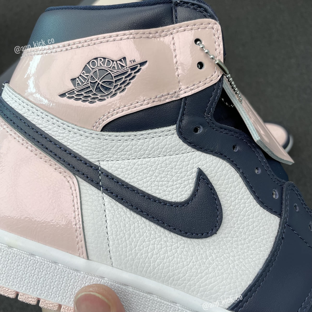 Air Jordan 1 High Wmns Atmosphere Anpkick Dd9335 641 (1) - www.newkick.vip Air Jordan 1 High Wmns Atmosphere Anpkick Dd9335 641 (1) - www.newkick.vip