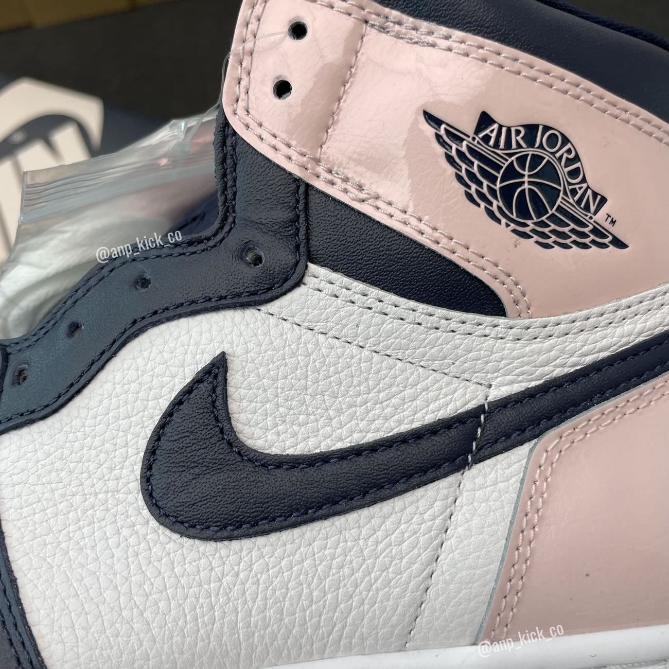 Air Jordan 1 High Wmns Atmosphere Anpkick Dd9335 641 (4) - www.newkick.vip Air Jordan 1 High Wmns Atmosphere Anpkick Dd9335 641 (4) - www.newkick.vip