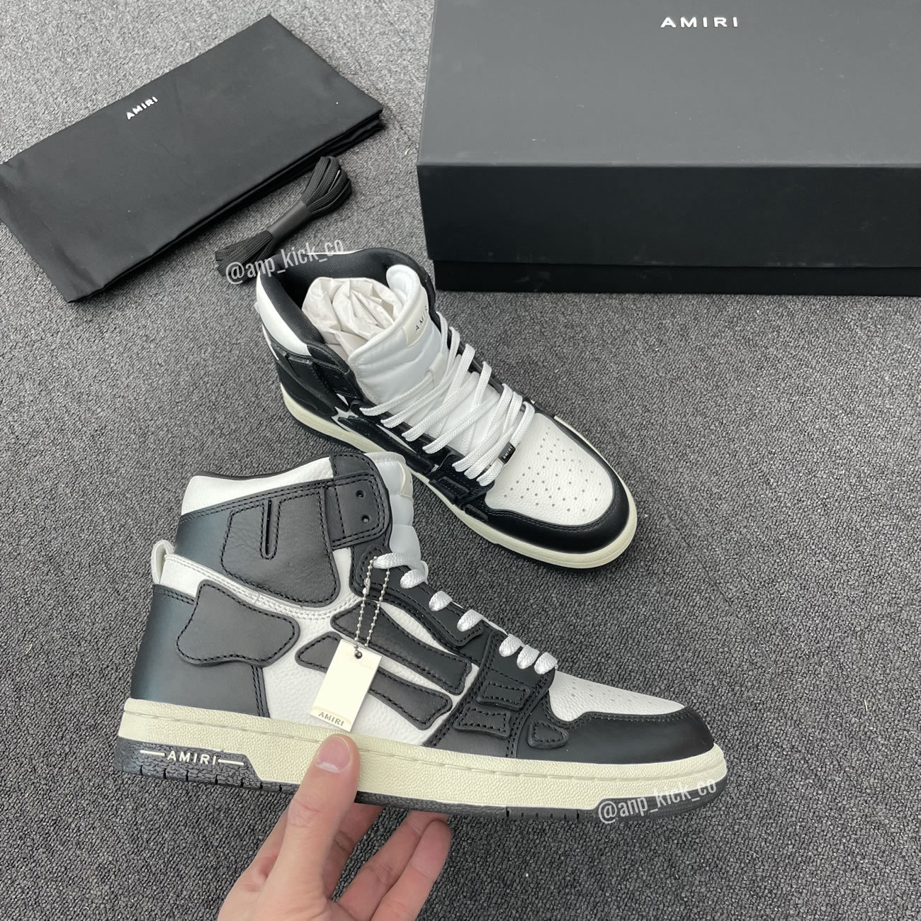 A M I R I Skel Top High Leather Sneakers Black White Anpkick Mfs002 004 (1) - www.newkick.vip A M I R I Skel Top High Leather Sneakers Black White Anpkick Mfs002 004 (1) - www.newkick.vip