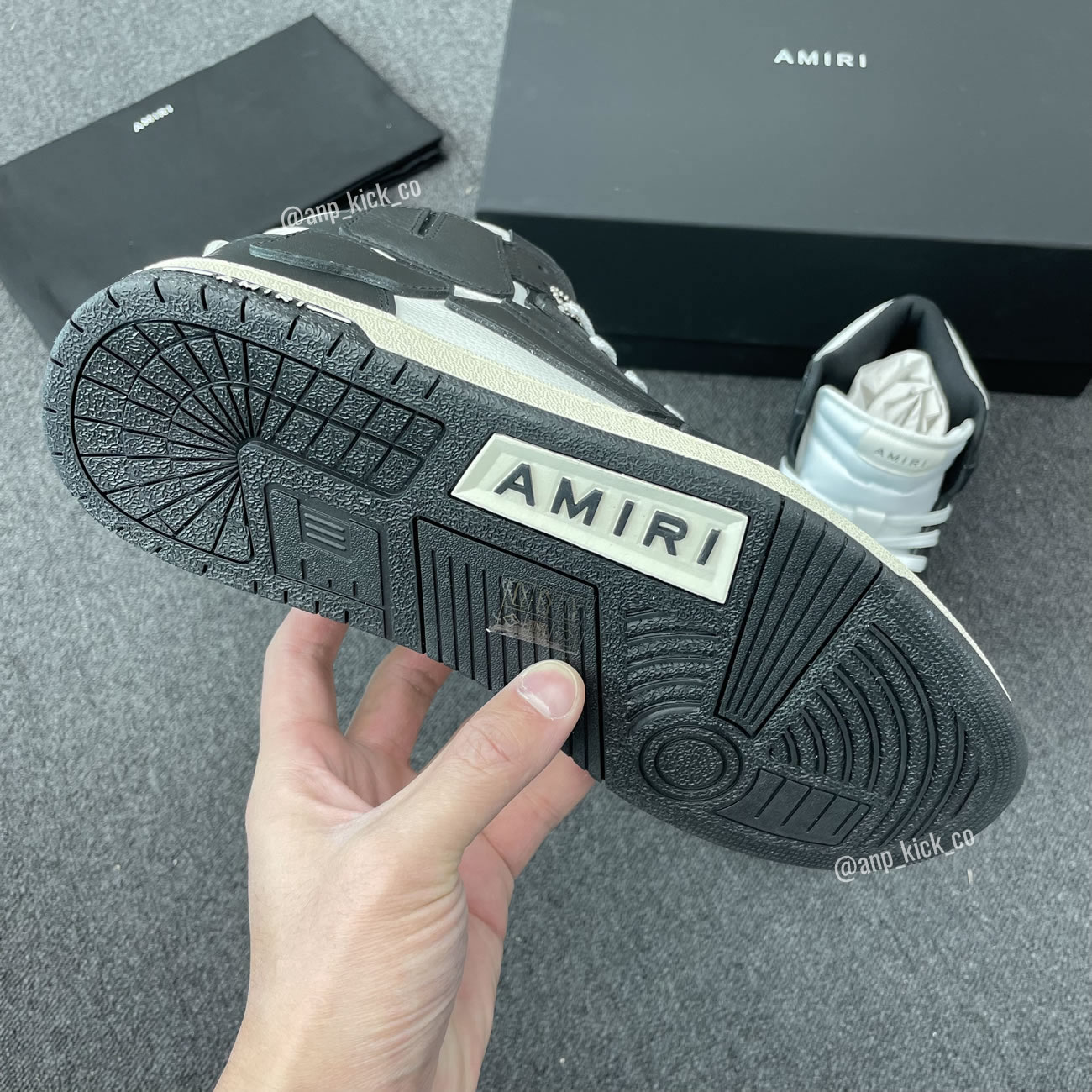 A M I R I Skel Top High Leather Sneakers Black White Anpkick Mfs002 004 (8) - www.newkick.vip A M I R I Skel Top High Leather Sneakers Black White Anpkick Mfs002 004 (8) - www.newkick.vip