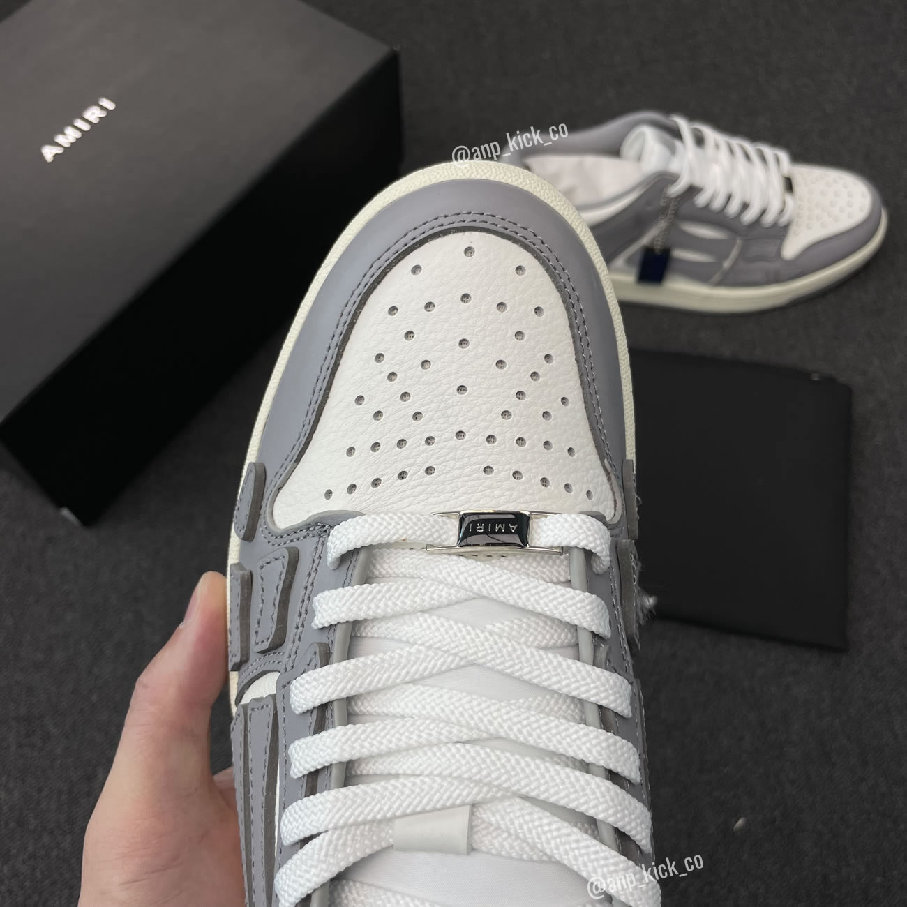 A M I R I Skel Top Low Leather Sneakers Grey White Anpkick Mfs003 043 (3) - www.newkick.vip
