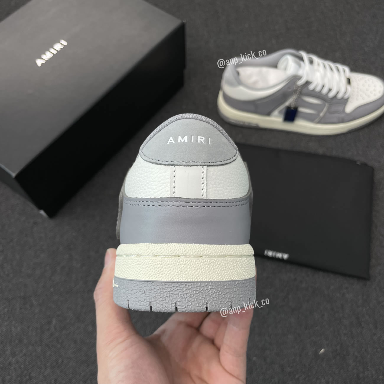 A M I R I Skel Top Low Leather Sneakers Grey White Anpkick Mfs003 043 (2) - www.newkick.vip