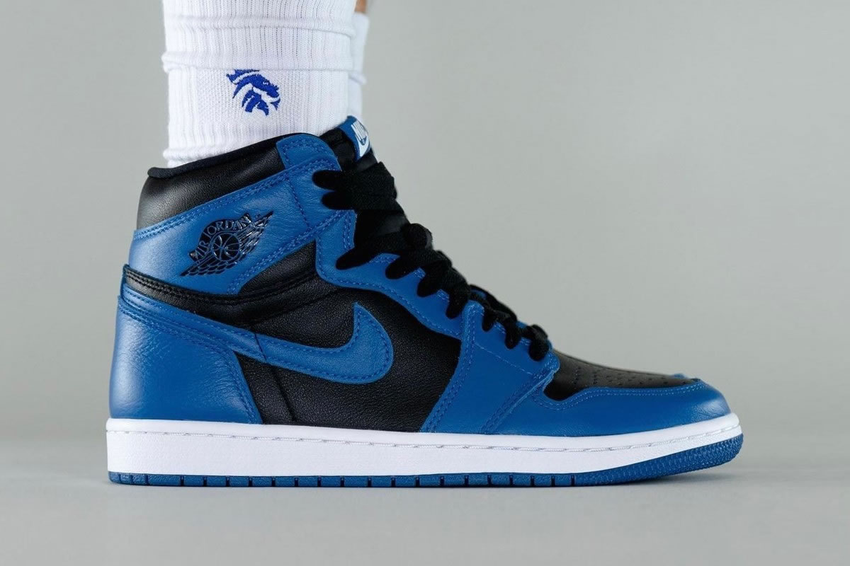 Air Jordan 1 Retro High Og Dark Marina Blue On Feet 555088 404 (1) - www.newkick.vip
