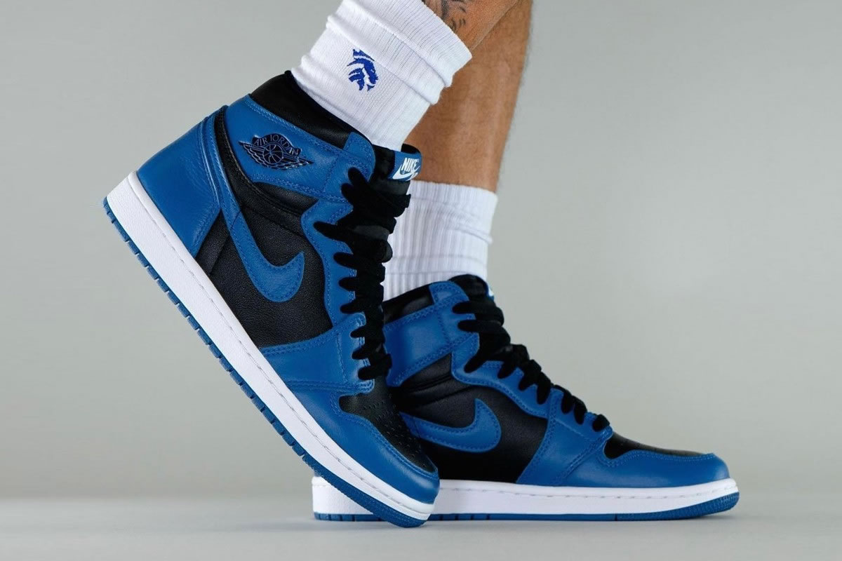 Air Jordan 1 Retro High Og Dark Marina Blue On Feet 555088 404 (2) - www.newkick.vip