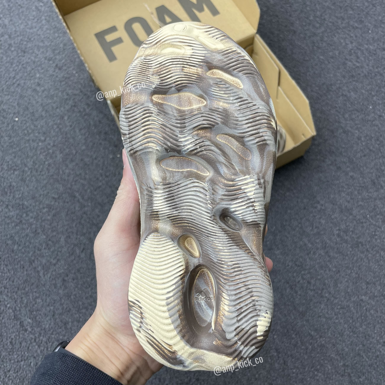 Adidas Yeezy Foam Rnnr Mx Cream Clay Anpkick Gx8802 (7) - www.newkick.vip