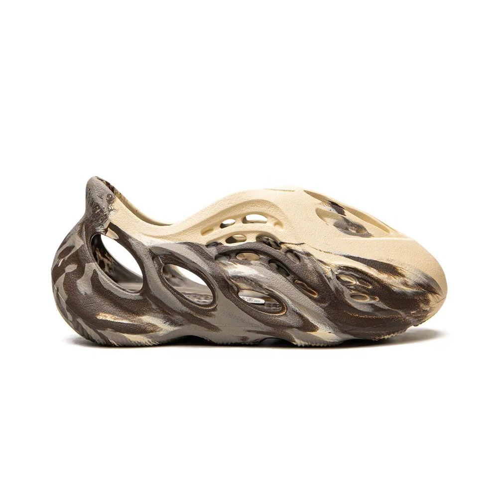 Adidas Yeezy Foam Rnnr Mx Cream Clay Gx8802 (2) - www.newkick.vip