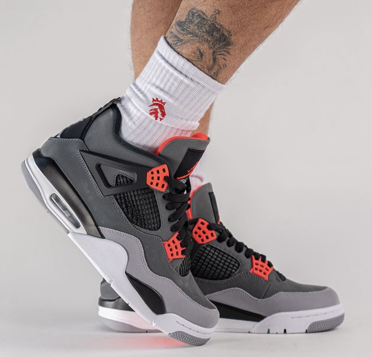 Air Jordan 4 Infrared 23 Dh6927 061 On Feet (3) - www.newkick.vip