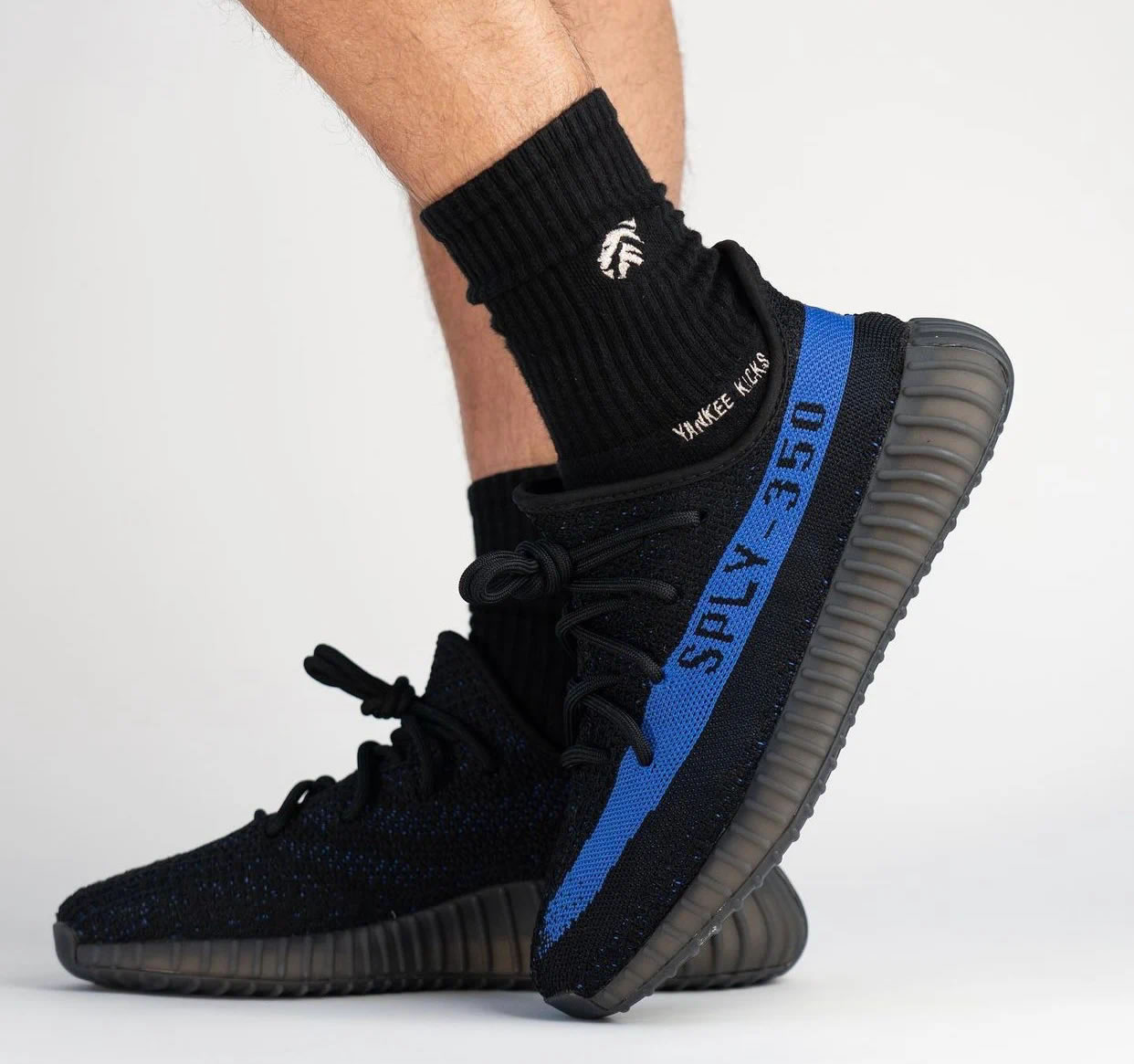 Adidas Yeezy Boost 350 V2 Dazzling Blue Gy7164 On Feet 3 - www.newkick.vip