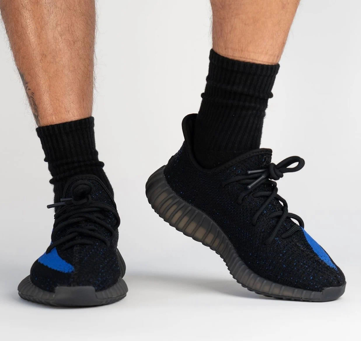 Adidas Yeezy Boost 350 V2 Dazzling Blue Gy7164 On Feet 5 - www.newkick.vip