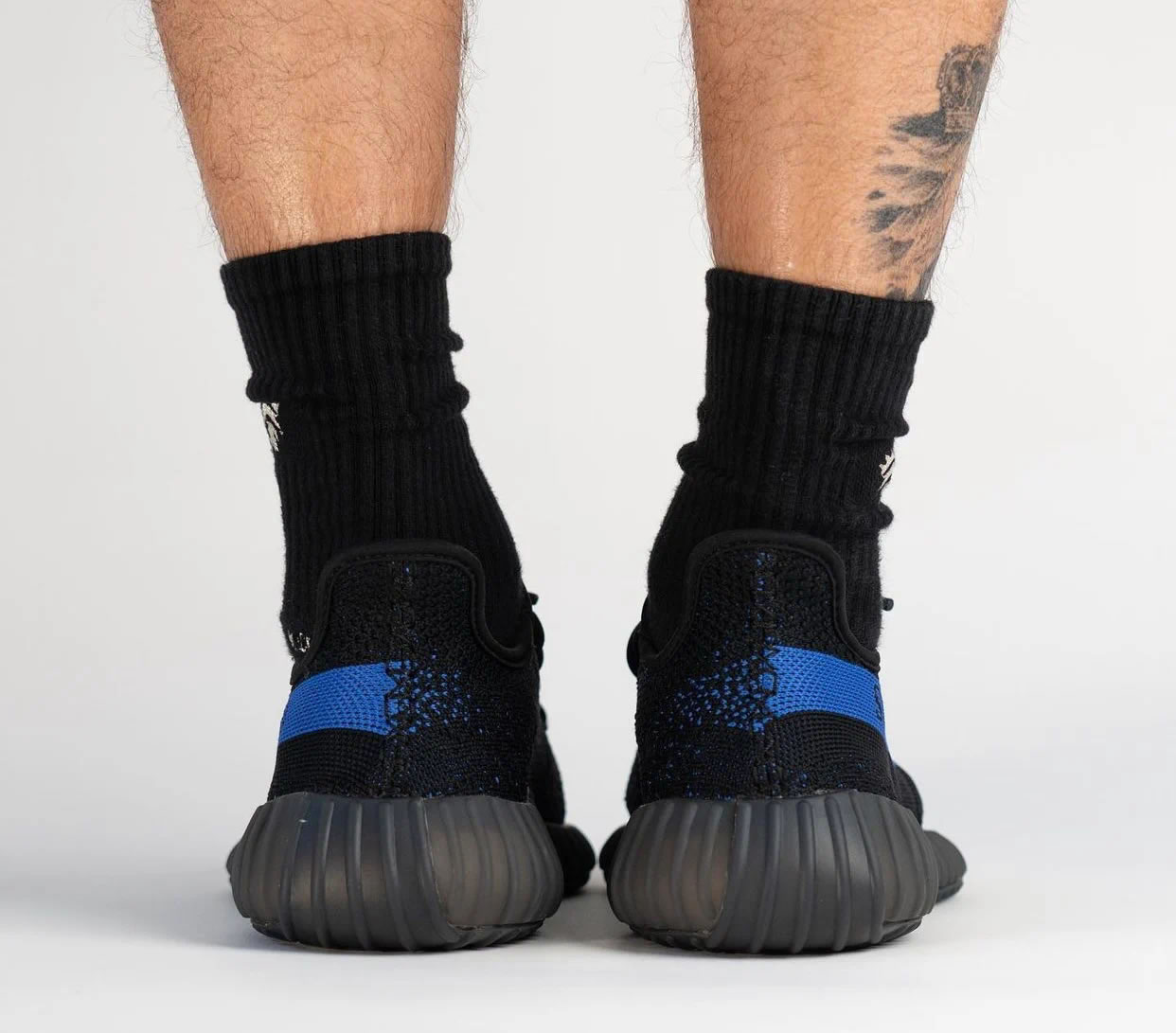 Adidas Yeezy Boost 350 V2 Dazzling Blue Gy7164 On Feet 7 - www.newkick.vip