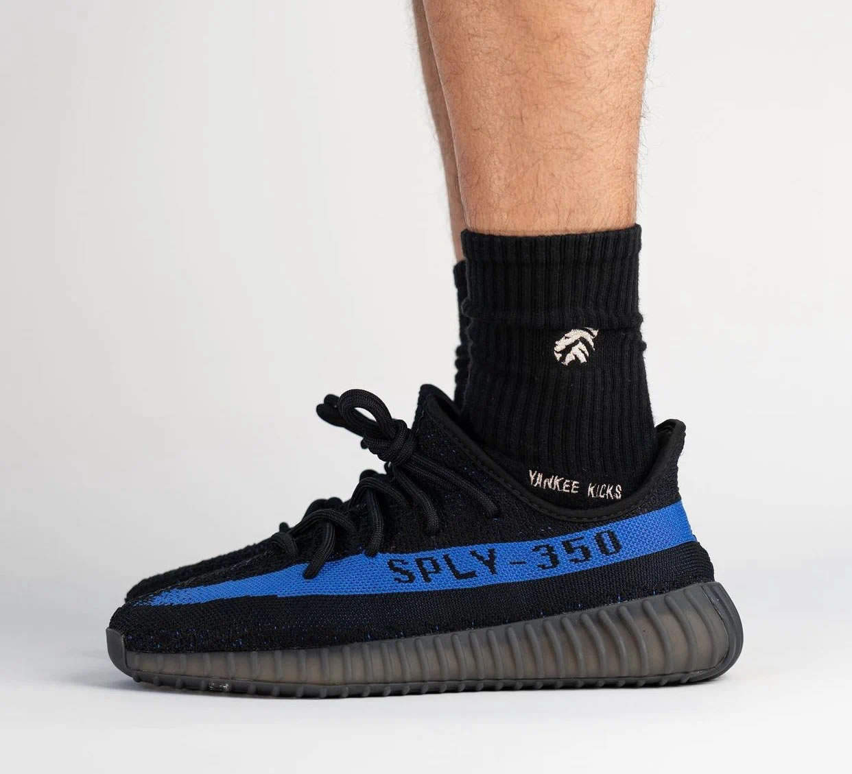 Adidas Yeezy Boost 350 V2 Dazzling Blue Gy7164 On Feet - www.newkick.vip