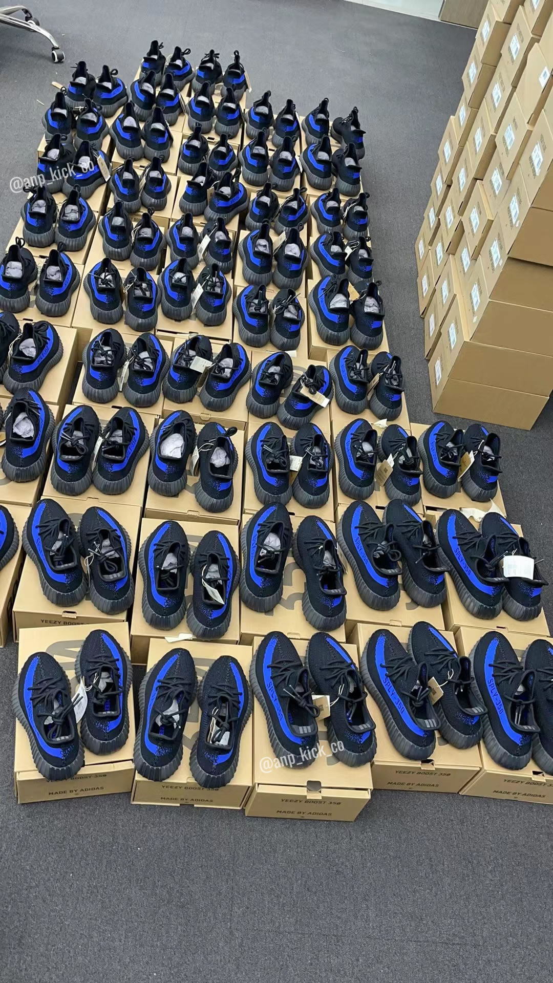 Adidas Yeezy Boost 350 V2 Dazzling Blue Anpkick Gy7164 (10) - www.newkick.vip Adidas Yeezy Boost 350 V2 Dazzling Blue Anpkick Gy7164 (10) - www.newkick.vip