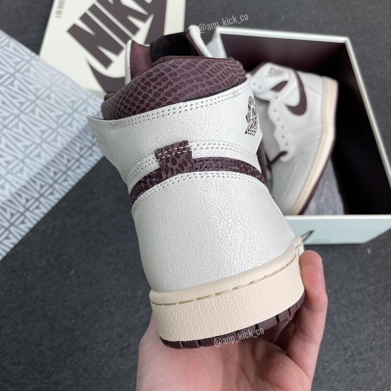 A Ma Maniere Air Jordan 1 High Og Sail And Burgundy Anpkick Do7097 100 (7) - www.newkick.vip