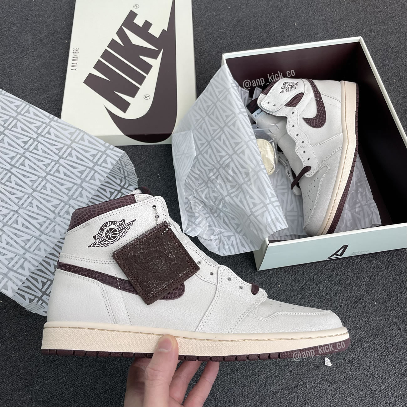 A Ma Maniere Air Jordan 1 High Og Sail And Burgundy Anpkick Do7097 100 (1) - www.newkick.vip