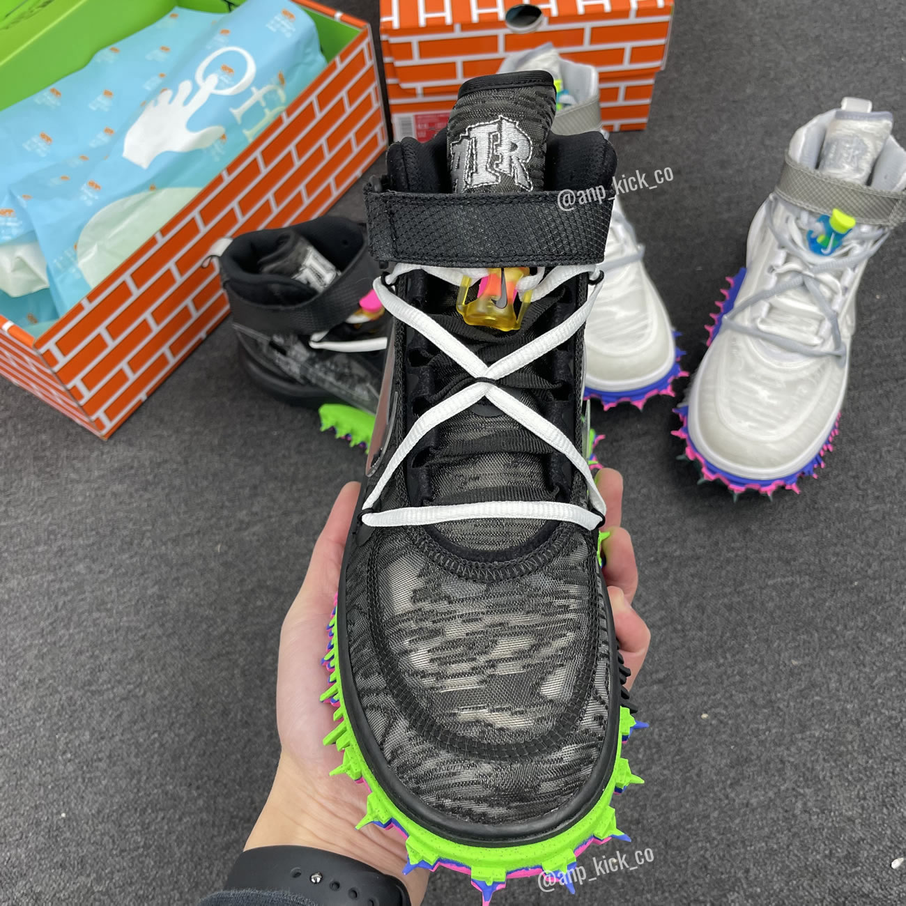 Off White Nike Air Force 1 Mid Black Do6290 001 White Do6290 100 (6) - www.newkick.vip Off White Nike Air Force 1 Mid Black Do6290 001 White Do6290 100 (6) - www.newkick.vip