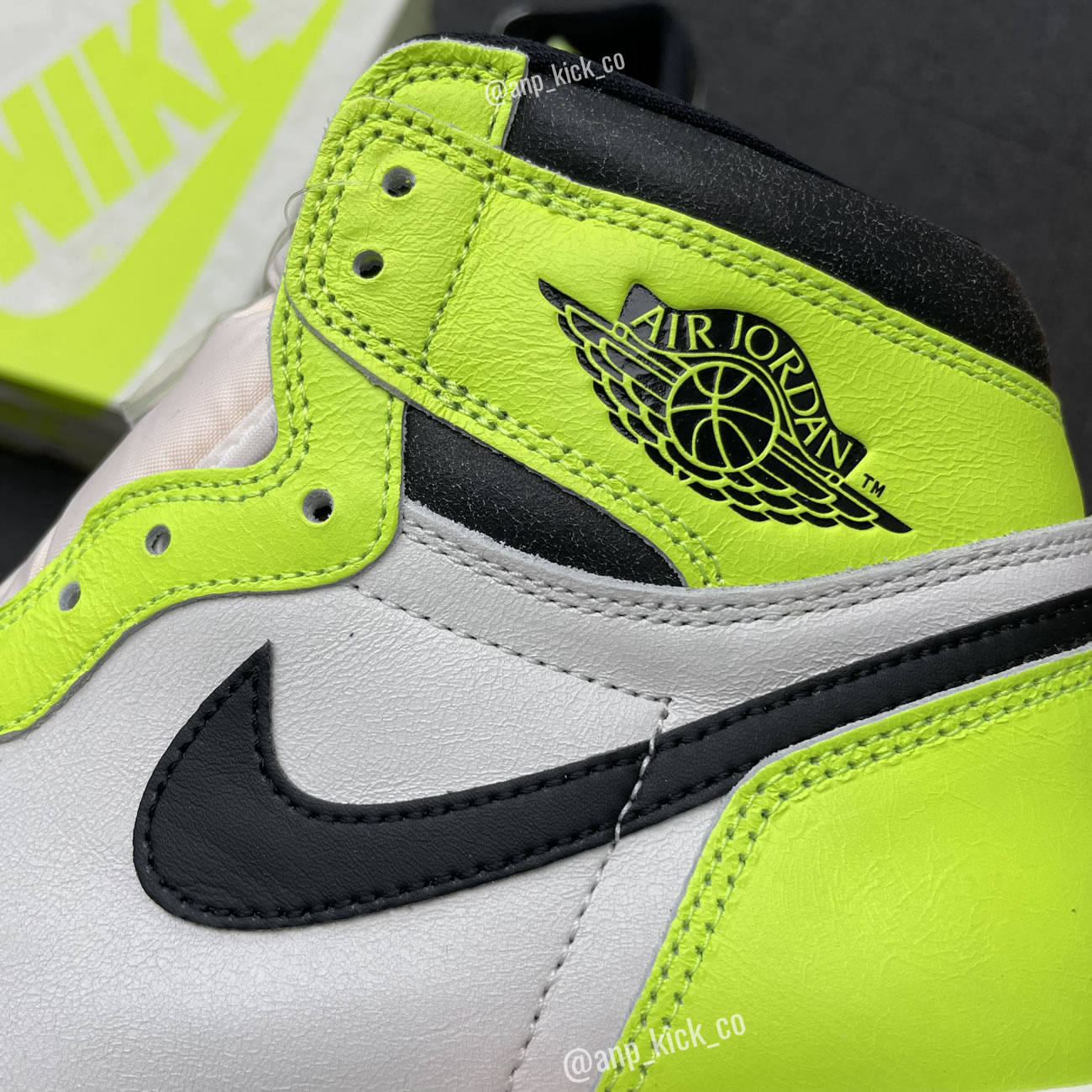Air Jordan 1 Retro High Og Anpkick Volt Black Sail 555088 702 (2) - www.newkick.vip