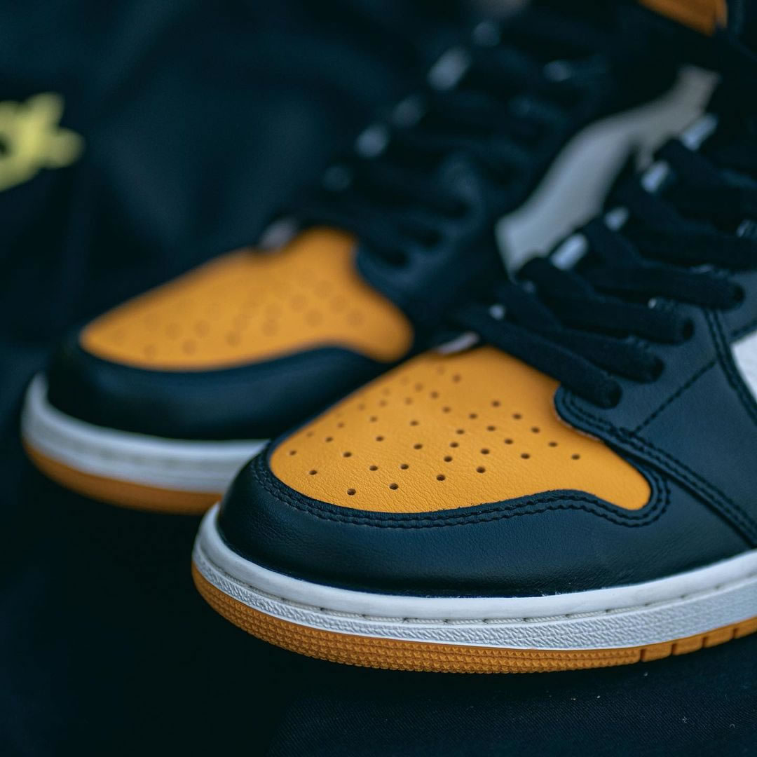 Air Jordan 1 Retro High Og Yellow Toe 555088 711 (9) - www.newkick.vip