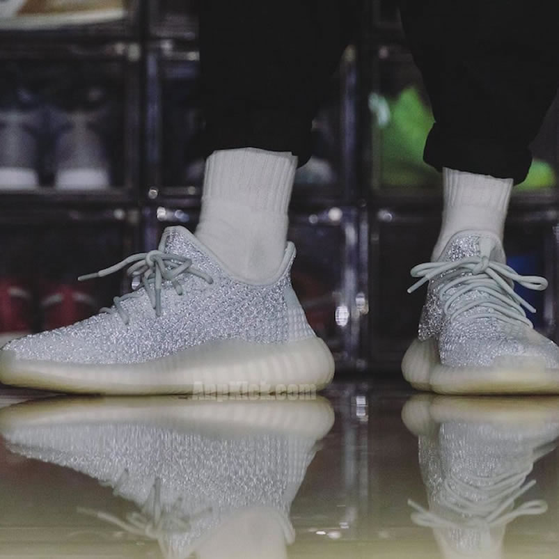 Adidas Yeezy Boost 350 V2 Cloud White On Feet Reflective Release Date Fw5317 (4) - www.newkick.vip