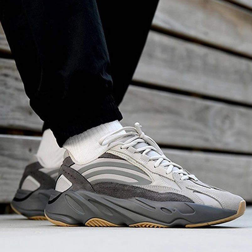 Adidas Yeezy Boost 700 Tephra On Feet Outfit Style Fu7914 (1) - www.newkick.vip