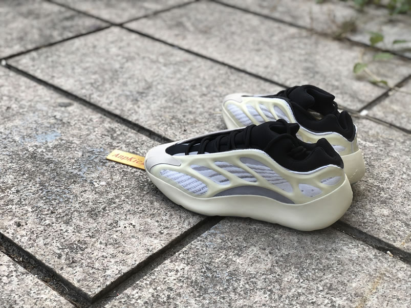 Adidas Yeezy Boost 700 V3 Azael Anpkick Release Date Fw4980 (4) - www.newkick.vip Adidas Yeezy Boost 700 V3 Azael Anpkick Release Date Fw4980 (4) - www.newkick.vip