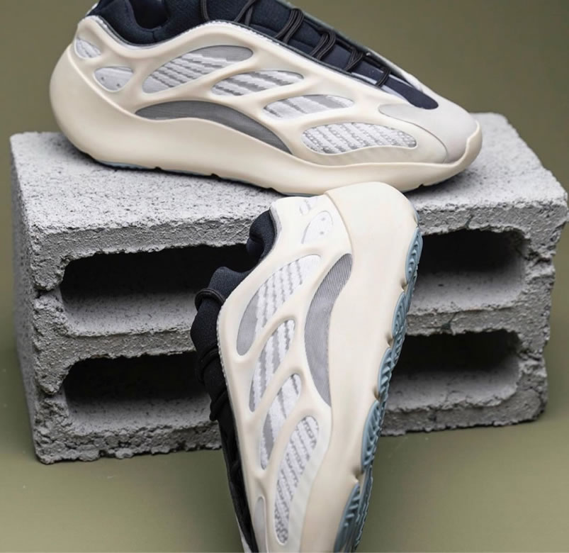 Adidas Yeezy Boost 700 V3 Azael Release Date Fw4980 (13) - www.newkick.vip Adidas Yeezy Boost 700 V3 Azael Release Date Fw4980 (13) - www.newkick.vip