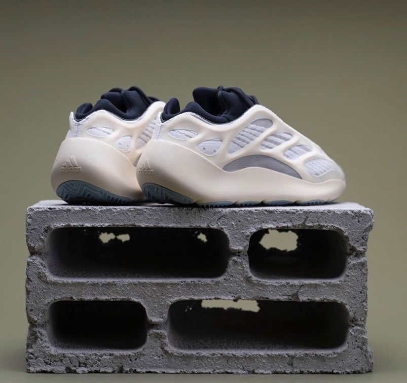 Adidas Yeezy Boost 700 V3 Azael Release Date Fw4980 (15) - www.newkick.vip Adidas Yeezy Boost 700 V3 Azael Release Date Fw4980 (15) - www.newkick.vip