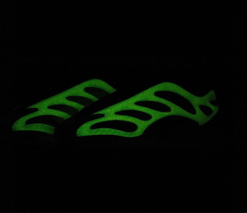 Adidas Yeezy Boost 700 V3 Azael Release Date Fw4980 (8) - www.newkick.vip Adidas Yeezy Boost 700 V3 Azael Release Date Fw4980 (8) - www.newkick.vip