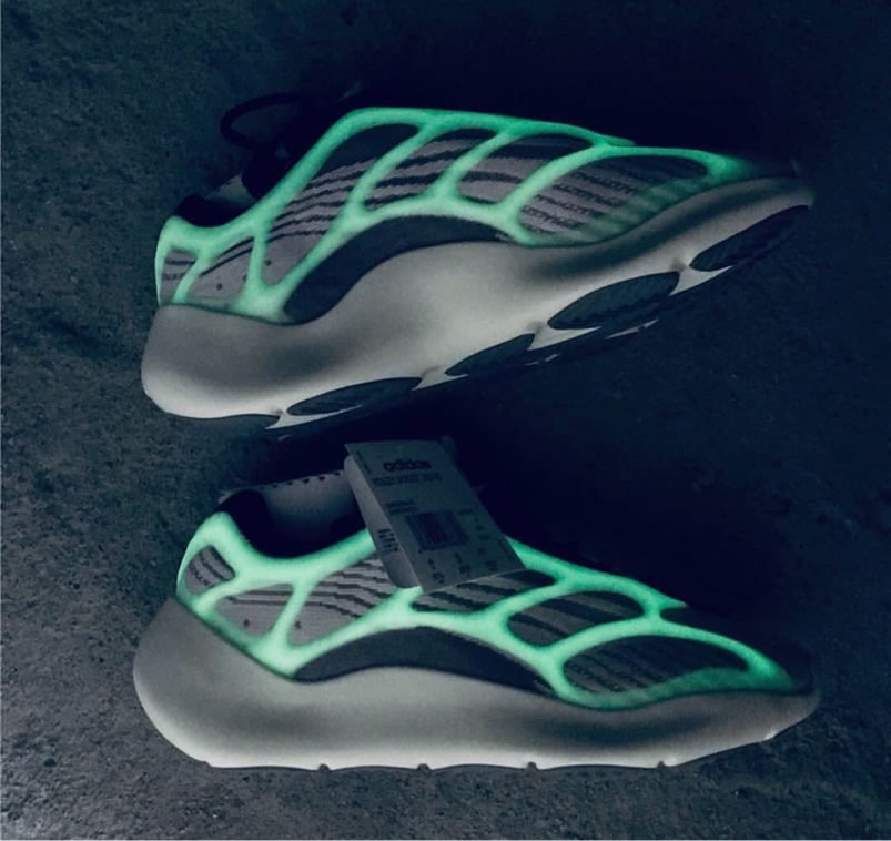Adidas Yeezy Boost 700 V3 Azael Release Date Fw4980 (9) - www.newkick.vip Adidas Yeezy Boost 700 V3 Azael Release Date Fw4980 (9) - www.newkick.vip