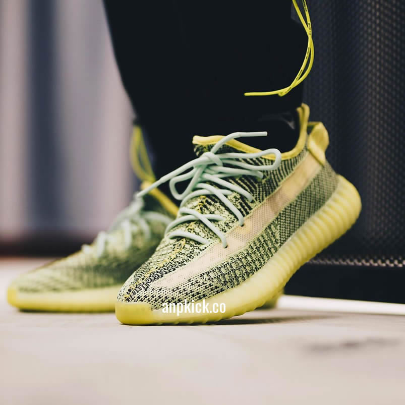 Adidas Yeezy Boost 350 V2 Yeezreel Reflective Green Black On Feet Release Date Fw4130 (3) - www.newkick.vip Adidas Yeezy Boost 350 V2 Yeezreel Reflective Green Black On Feet Release Date Fw4130 (3) - www.newkick.vip
