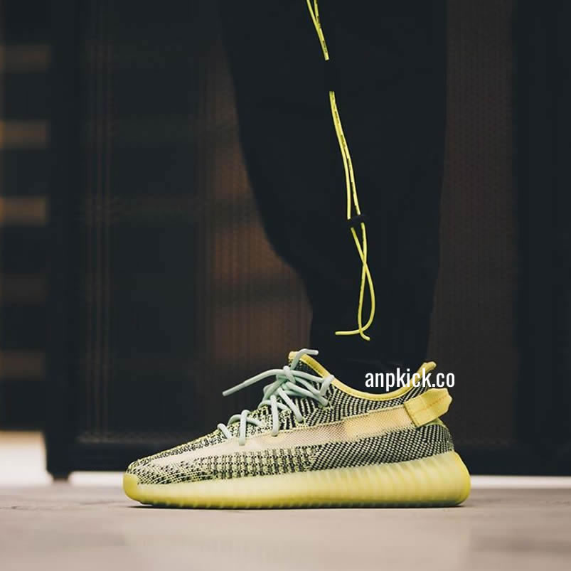 Adidas Yeezy Boost 350 V2 Yeezreel Reflective Green Black On Feet Release Date Fw4130 (4) - www.newkick.vip Adidas Yeezy Boost 350 V2 Yeezreel Reflective Green Black On Feet Release Date Fw4130 (4) - www.newkick.vip