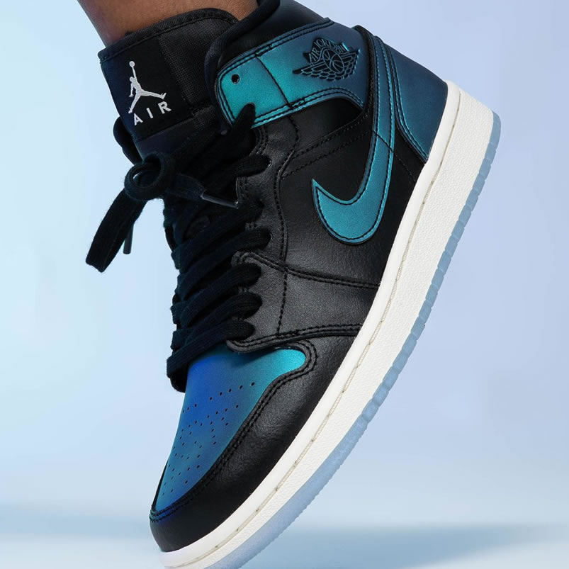 Air Jordan 1 Mid Black Iridescent Mens Gs Aj1 Shoes On Feet Bq6472 009 (2) - www.newkick.vip Air Jordan 1 Mid Black Iridescent Mens Gs Aj1 Shoes On Feet Bq6472 009 (2) - www.newkick.vip