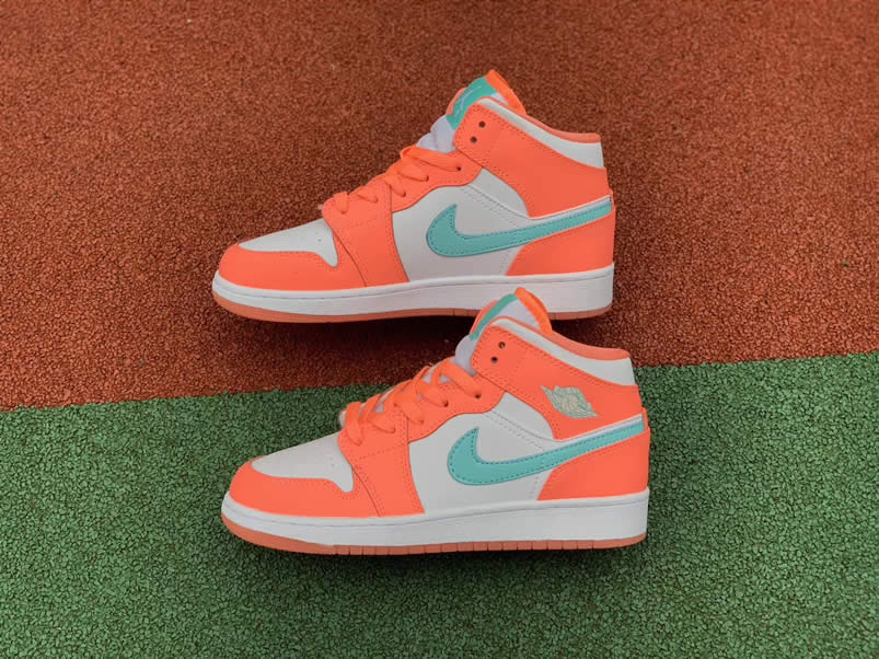 Air Jordan 1 Mid GS 'Crimson Pulse' Pink Aqua 555112-814 Pics