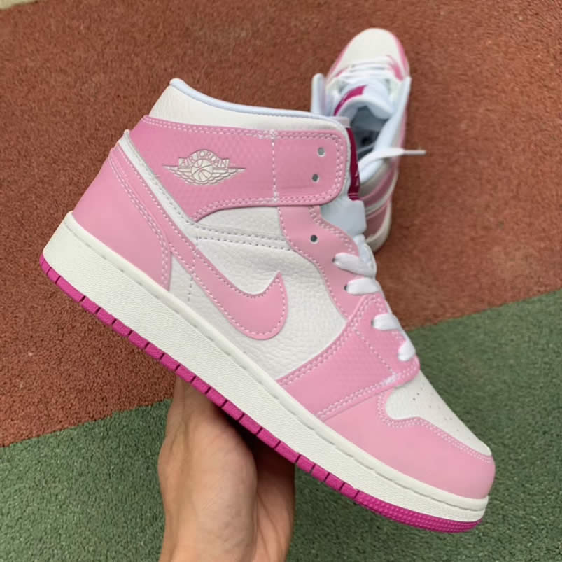 Air Jordan 1 Retro Custom Mid Gs Womens Pink Light Bone Chameleon 555112 Id (1) - www.newkick.vip Air Jordan 1 Retro Custom Mid Gs Womens Pink Light Bone Chameleon 555112 Id (1) - www.newkick.vip