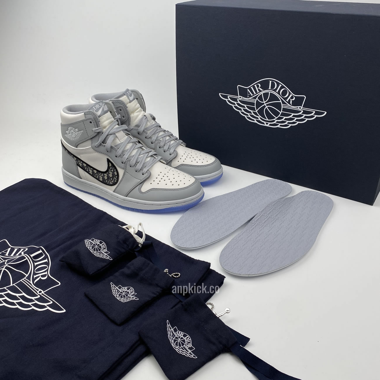 Dior Air Jordan 1 Cn8607 002 Details Anpkickz New High Best Batch (11) - www.newkick.vip Dior Air Jordan 1 Cn8607 002 Details Anpkickz New High Best Batch (11) - www.newkick.vip