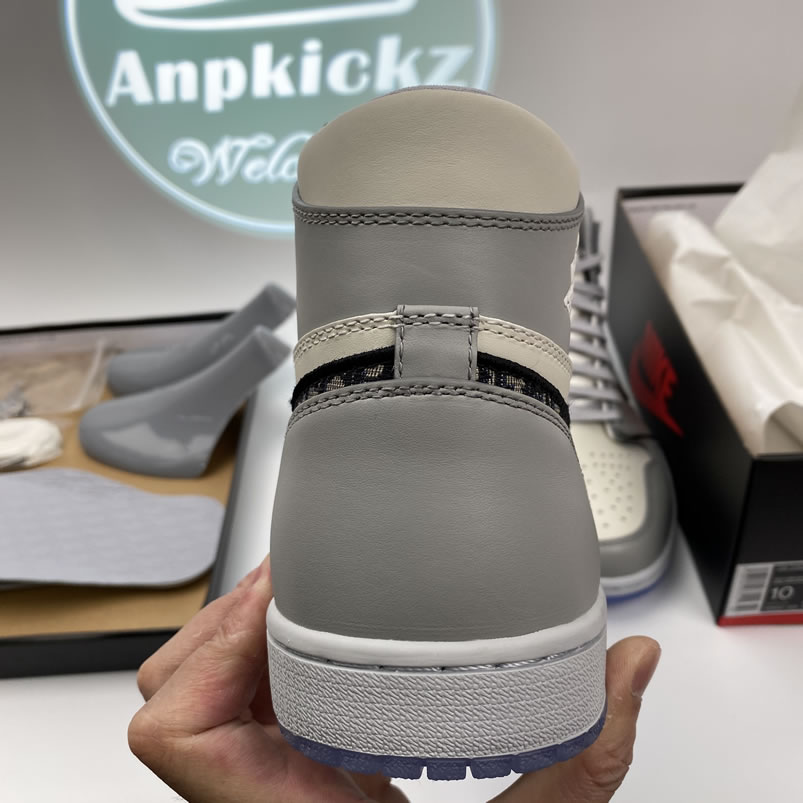 Dior Air Jordan 1 Cn8607 002 Details Anpkickz New Release Date (7) - www.newkick.vip Dior Air Jordan 1 Cn8607 002 Details Anpkickz New Release Date (7) - www.newkick.vip