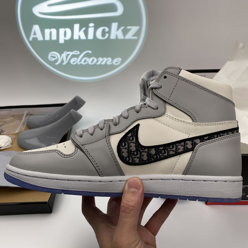 Dior Air Jordan 1 Cn8607 002 Details Anpkickz New Release Date (8) - www.newkick.vip Dior Air Jordan 1 Cn8607 002 Details Anpkickz New Release Date (8) - www.newkick.vip