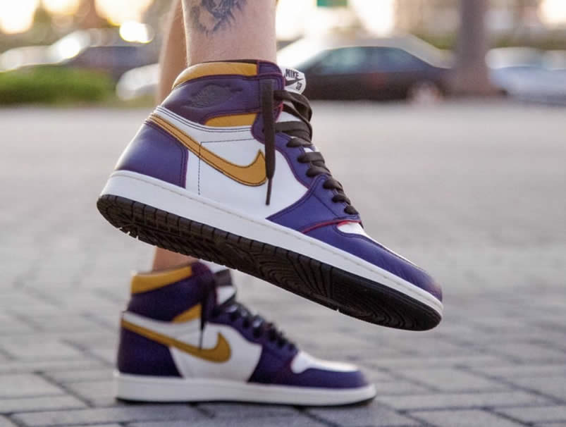 Nike Sb Air Jordan 1 Lakers Chicago Court Purple On Feet Cd6578 507 (1) - www.newkick.vip