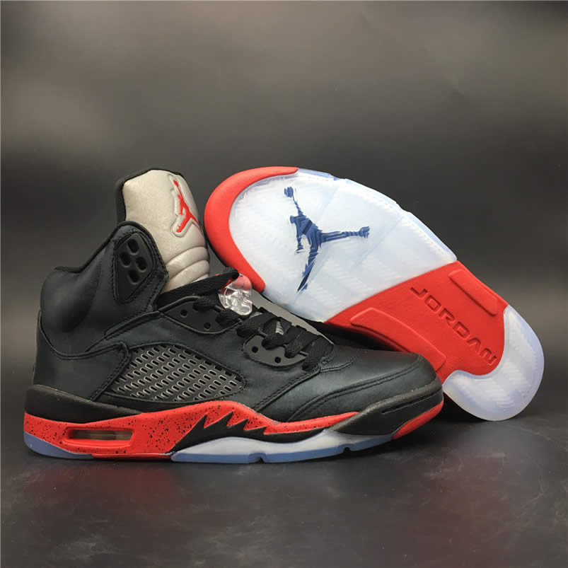 Air Jordan 5 Satin Bred Black University Red For Sale On Feet Outfit 136027 006 (2) - www.newkick.vip Air Jordan 5 Satin Bred Black University Red For Sale On Feet Outfit 136027 006 (2) - www.newkick.vip