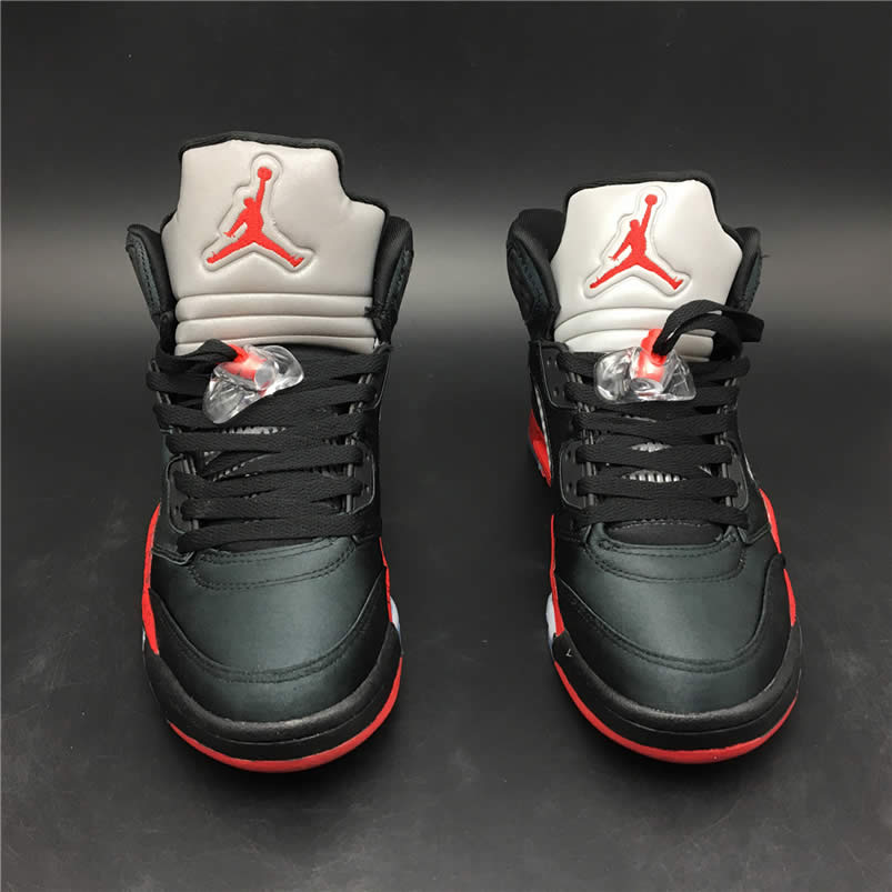 Air Jordan 5 Satin Bred Black University Red For Sale On Feet Outfit 136027 006 (5) - www.newkick.vip Air Jordan 5 Satin Bred Black University Red For Sale On Feet Outfit 136027 006 (5) - www.newkick.vip