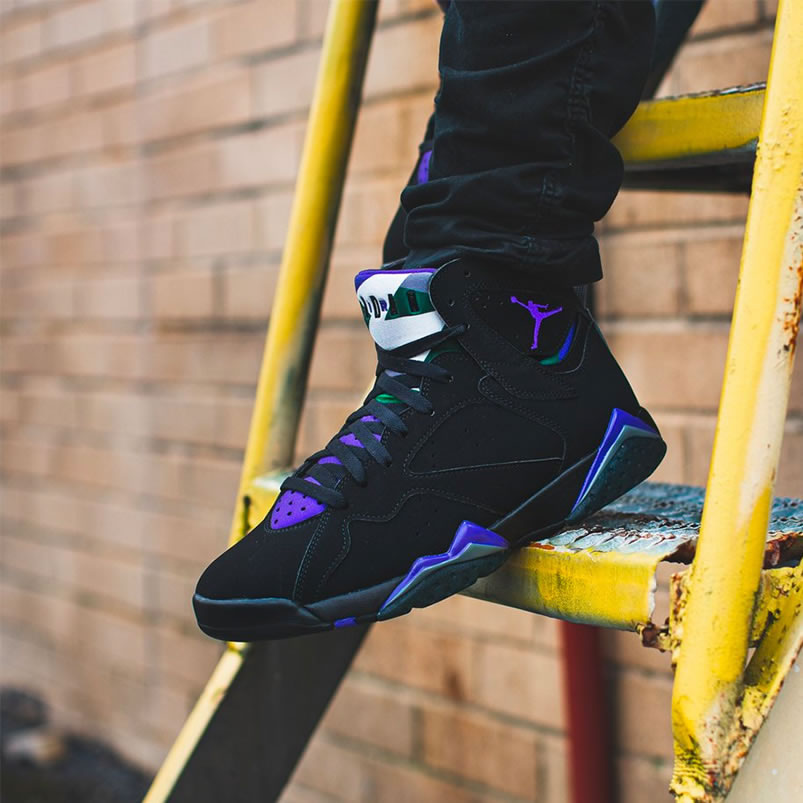 Air Jordan Retro 7 Ray Allen On Foot Pe Black And Purple 304775 053 (1) - www.newkick.vip Air Jordan Retro 7 Ray Allen On Foot Pe Black And Purple 304775 053 (1) - www.newkick.vip